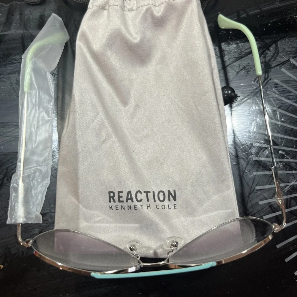 Kenneth Cole Sunglasses Unisex Silver Frame‎ Pastel Blue And Green new